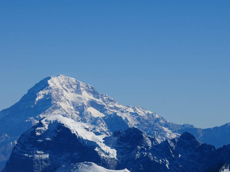El Aconcagua visto desde el cerro El Plomo El Aconcagua visto desde el cerro El Plomo