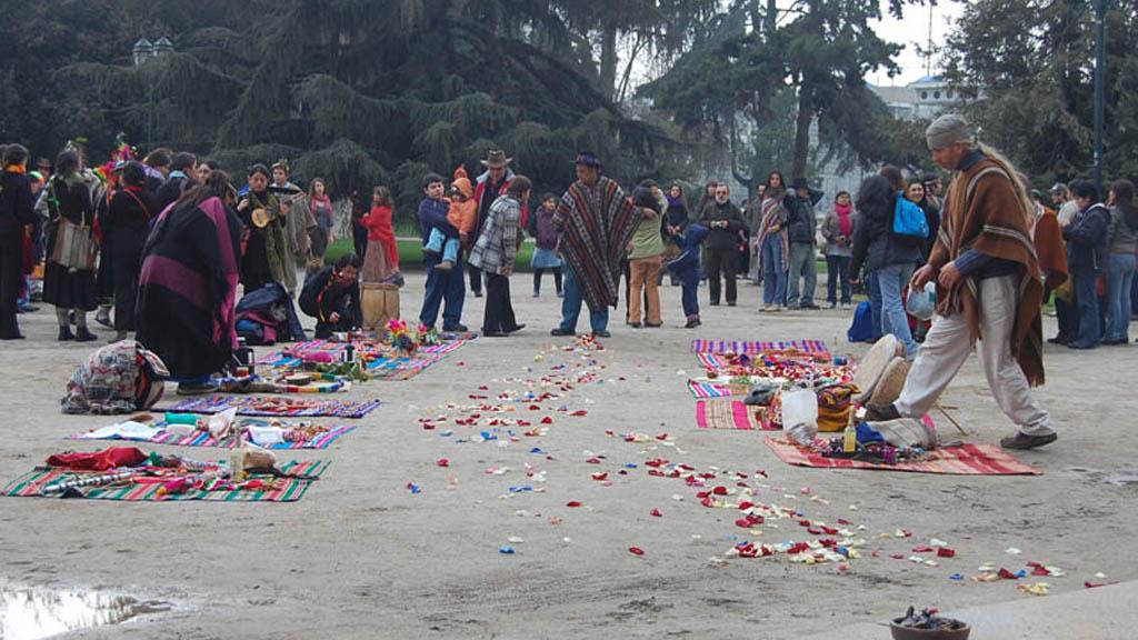 Celebración del Inti Raymi frente al MNHN