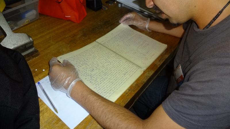 Consultando el Cuaderno de Campo N° 54