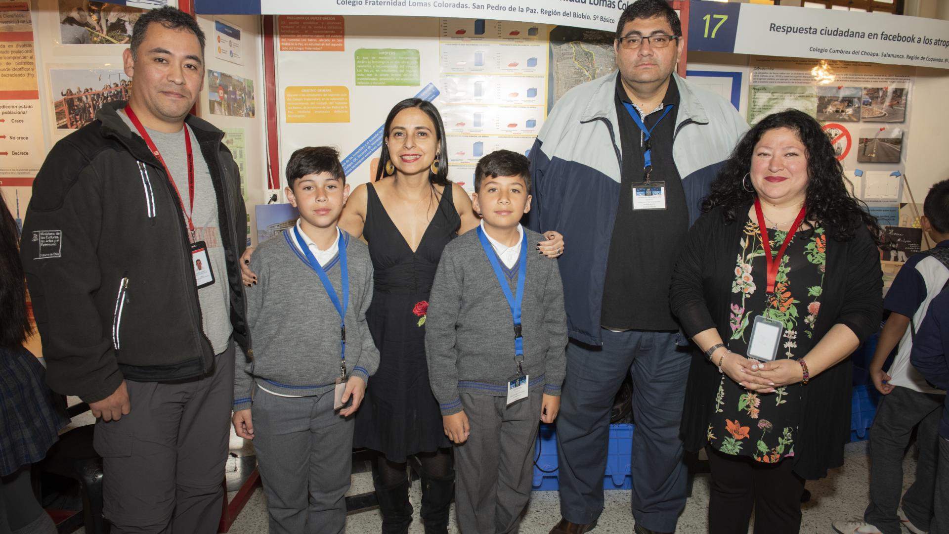 Los ganadores del Primer Lugar de Básica, alumnos del Colegio Fraternidad Lomas Coloradas, de San Pedro de la Paz, región de Biobío.