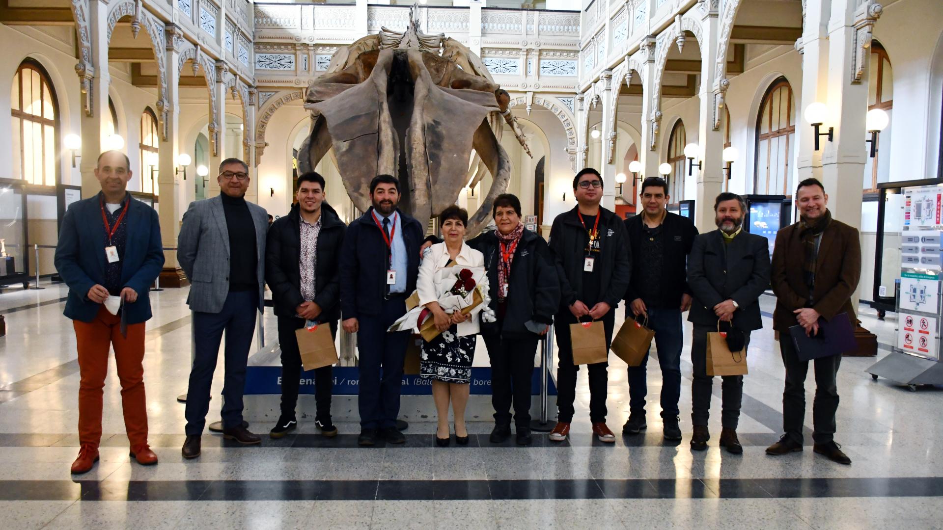 Funcionarios destacados en la ceremonia de aniversario 192 del MNHN.