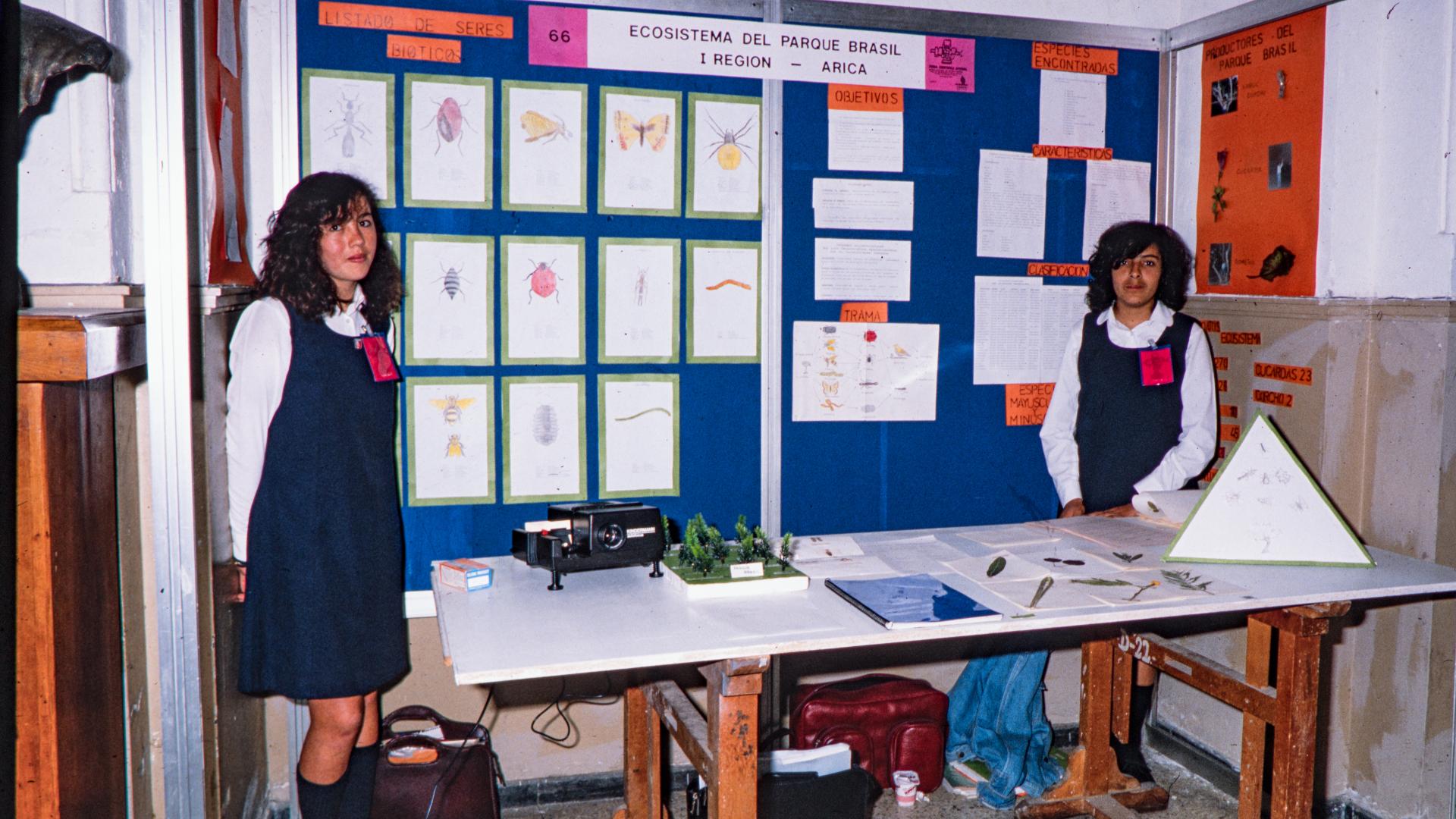 Estudiantes Liceo A N°5 Jovina Naranjo Fernández de Arica, 1989.