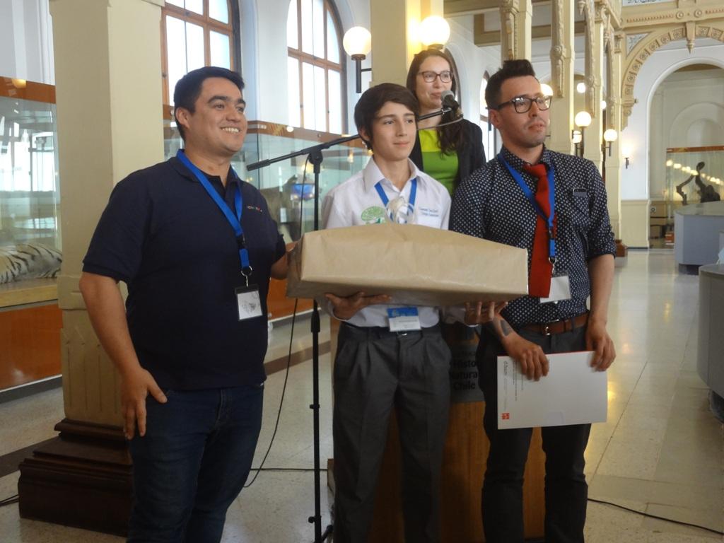 El tercer lugar en la categoría enseñanza media, para el colegio de Punta Arenas.