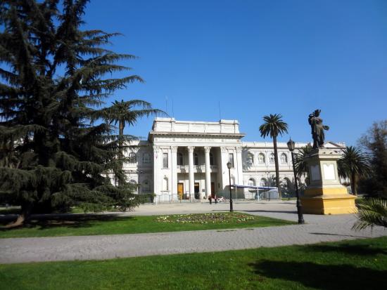 Frontis Museo Nacional Historia Natural