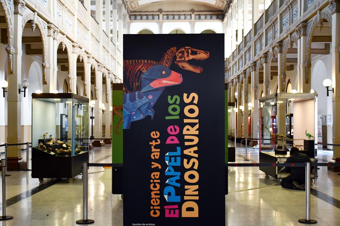 Exposición «Ciencia y Arte, el Papel de los Dinosaurios», Museo Nacional de Historia Natural