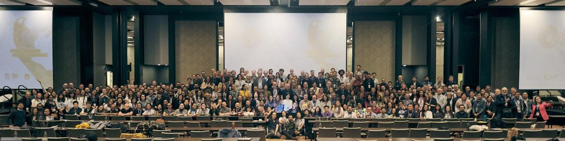 Participantes de la Conferencia “Datos Vivos” (2025)