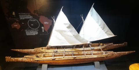 Figura 6. Waka Taurua Figura 6. Waka Taurua